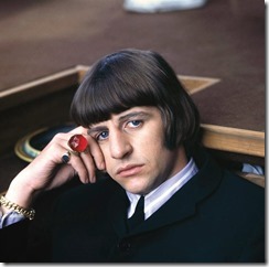 The-Beatles-in-the-film-Help-1965-4