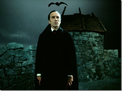 scars-of-dracula-1970-001-christopher-lee-cape-bat-00n-flt