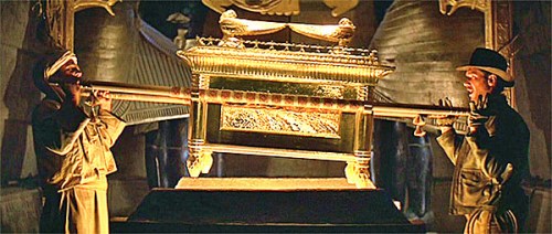 indiana-jones-harrison-ford-ark-of-the-covenant-600