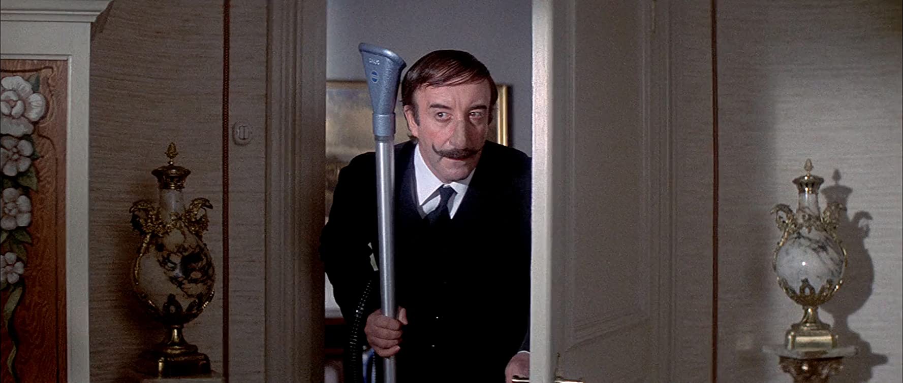 MV5BYTlmZjIyYzEtZDk2MC00M2IzLTkxOWYtMWFkYTlmNWM2ZjQxXkEyXkFqcGdeQXVyMTI3MDk3MzQ@._V1_SX1777_CR0,0,1777,755_AL_